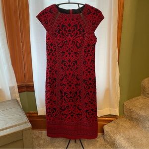 Tadashi Shoji Cap sleeve crewel embroidery on tulle cocktail dress | size 10
